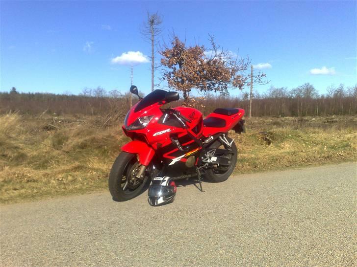 Honda CBR 600 F4 Sport *SOLGT* billede 8