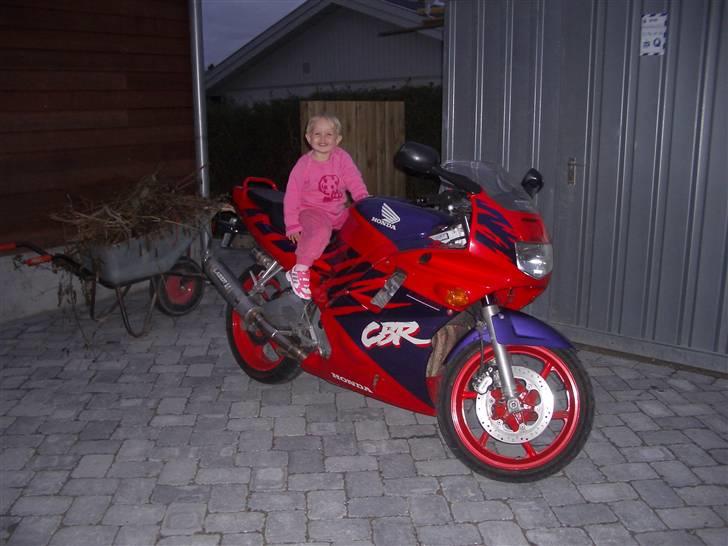 Honda CBR 600f - 2 af mine 4 guldklumper!!!! billede 16
