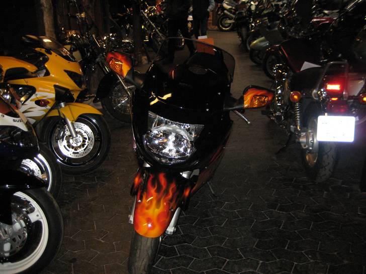 Honda CBR 1100 XX Blackbird billede 5