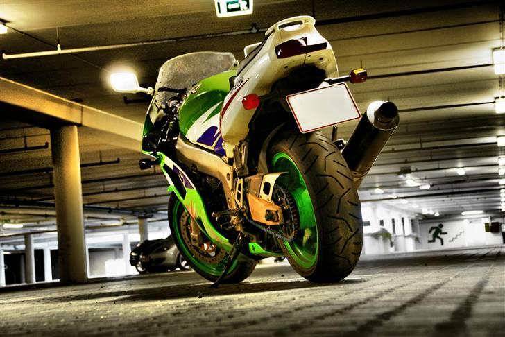 Kawasaki *ZXR 750 (L3)* billede 7
