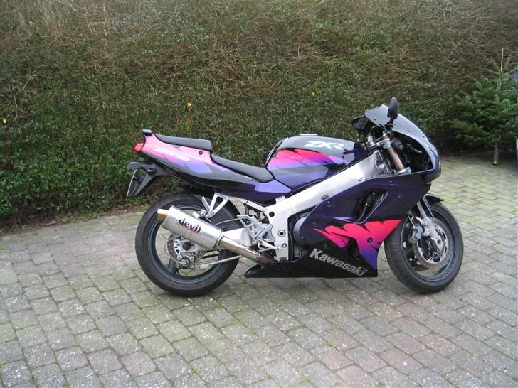 Kawasaki ZXR 750 L  Solgt billede 9