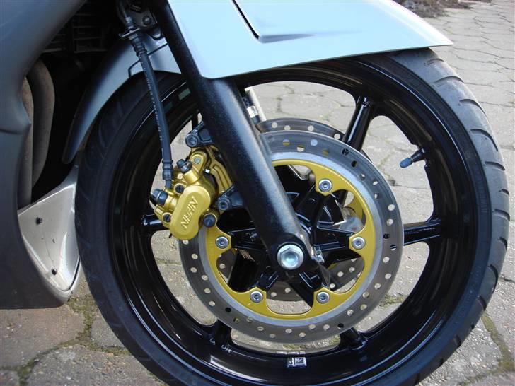 Honda cbr 600 f2  - Har gejlet lidt på bremserne i vinterens løb billede 7