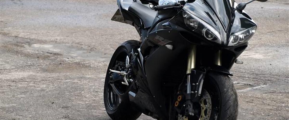 Yamaha YZF R1 Raven Black SOLGT - 2004 - Tideliger cykler ...