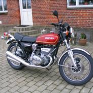 Suzuki GT 550