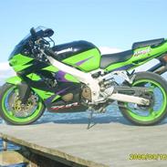 Kawasaki zx9r *Solgt*