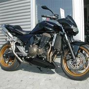 Kawasaki Z 750 (okt 2011 - totalskadet :-(...)