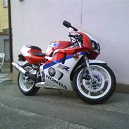 Honda CBR 400 rr