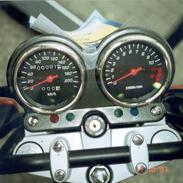 Suzuki GS 500 K7