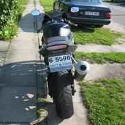 Yamaha R1