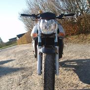 Suzuki GSR 600 