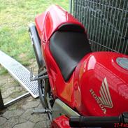 Honda VFR 750 F *Solgt*