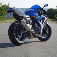 Suzuki Gsxr 600 K7.