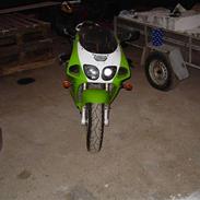 Kawasaki zx7r ninja