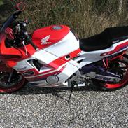 Honda CBR 600 F2