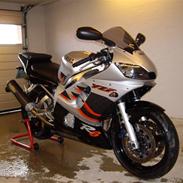 Yamaha YZF R6