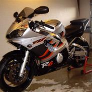 Yamaha YZF R6