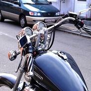 Yamaha XV 750E Virago