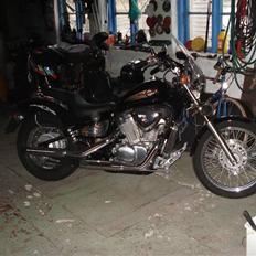 Honda vt 600