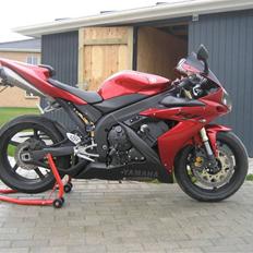 Yamaha YZF R1 - TIL SALG