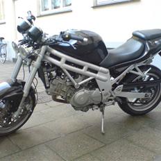 Hyosung GT 650 (Solgt)