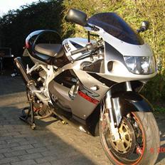 Suzuki gsx r