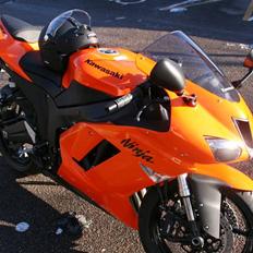 Kawasaki ZX6R