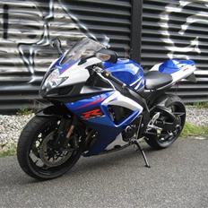 Suzuki GSXR 750 --> SOLGT <--