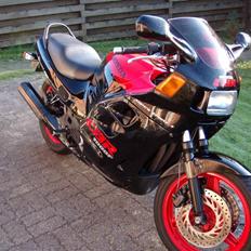 Honda cbr1000f