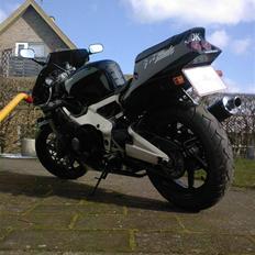 Honda cbr 400 rr fireblade