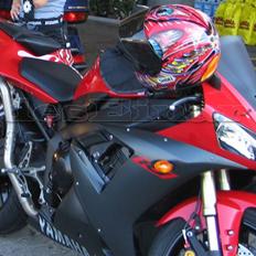 Yamaha YZF R1