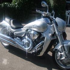 Suzuki m1800 er til salg evt bud