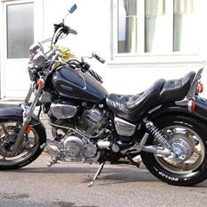 Yamaha XV 750E Virago