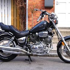 Yamaha XV 750E Virago