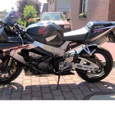 Honda CBR 900 RR