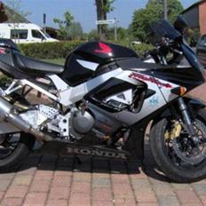 Honda CBR 900 RR