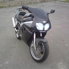 Yamaha fzr600r