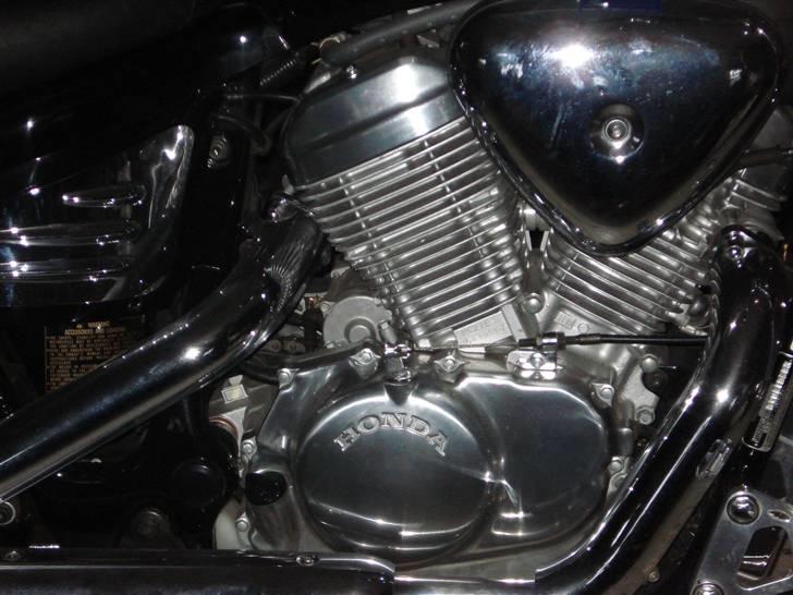 Honda vt 600 billede 2