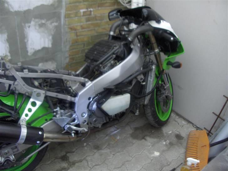 Kawasaki zxr 400 L4 "SOLGT" billede 5