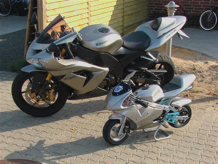 Kawasaki ZX10R billede 1