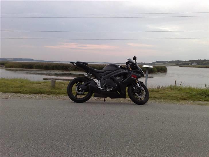 Suzuki gsxr 600 (smadret) billede 3