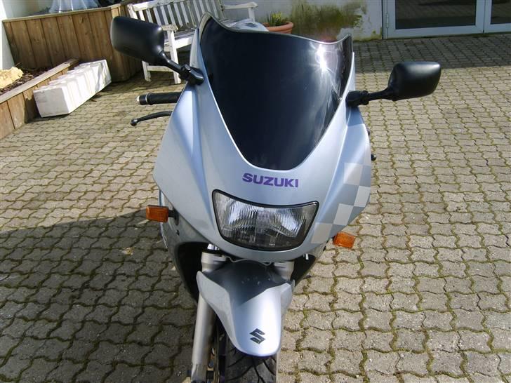 Suzuki RF 600 (solgt) billede 1
