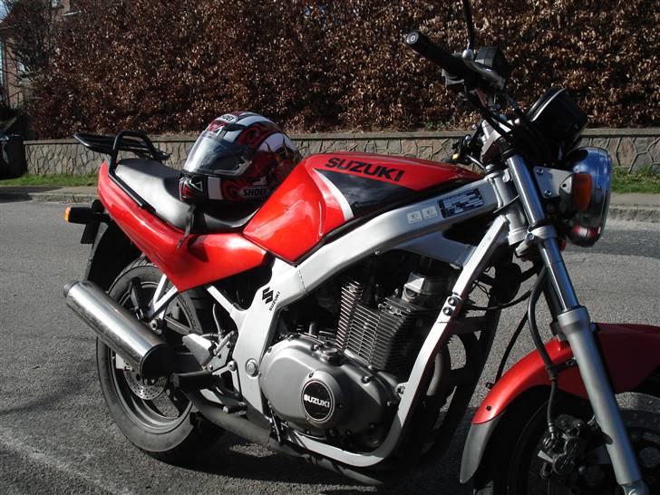 Suzuki GS500e /total skadet/ - højre side billede 1