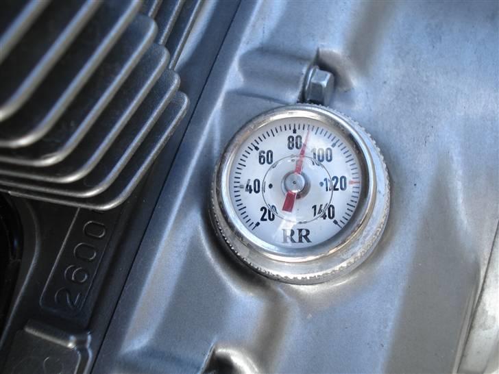 Suzuki GS500e /total skadet/ - den er godt varm :) billede 5