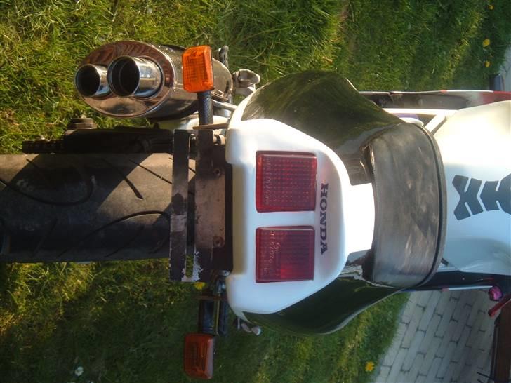 Honda RVF 400 V4 NC35 billede 6
