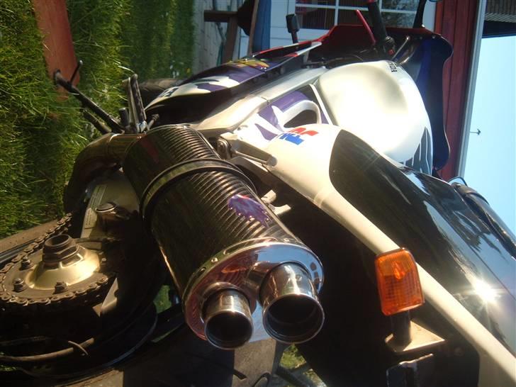 Honda RVF 400 V4 NC35 billede 8