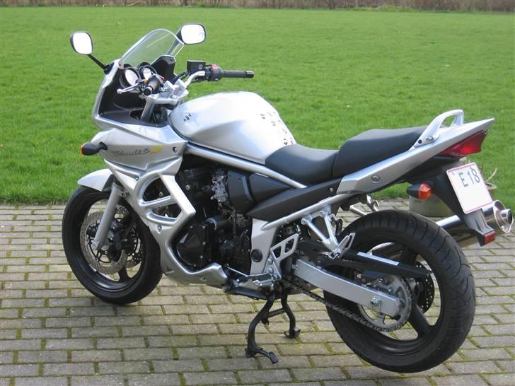 Suzuki 650 Bandit S {skrottet} billede 6