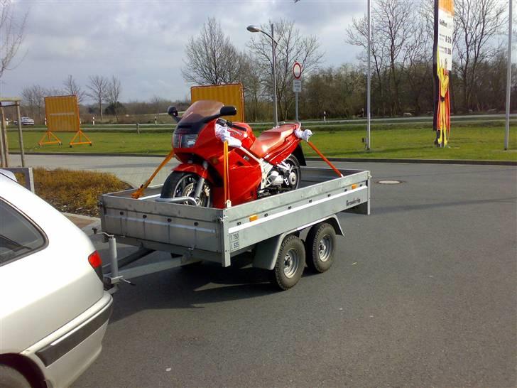 Honda VFR 750 F (Solgt) billede 4