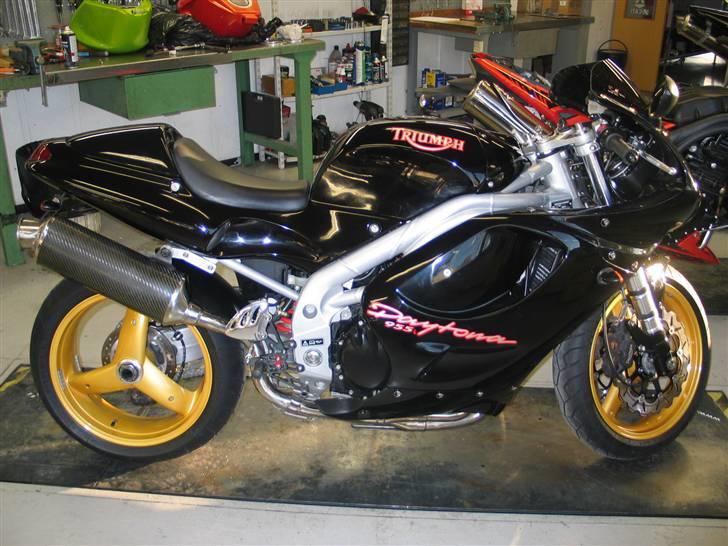 Triumph Daytona 955I billede 1