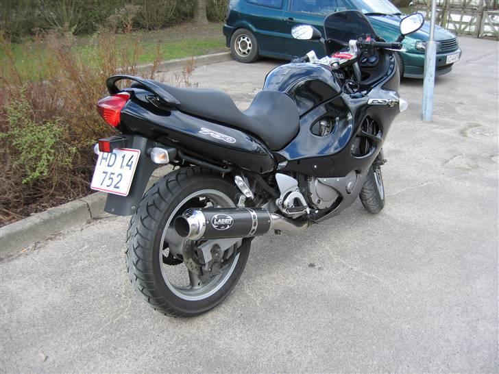 Suzuki GSX750F SOLGT - Nye blink billede 10