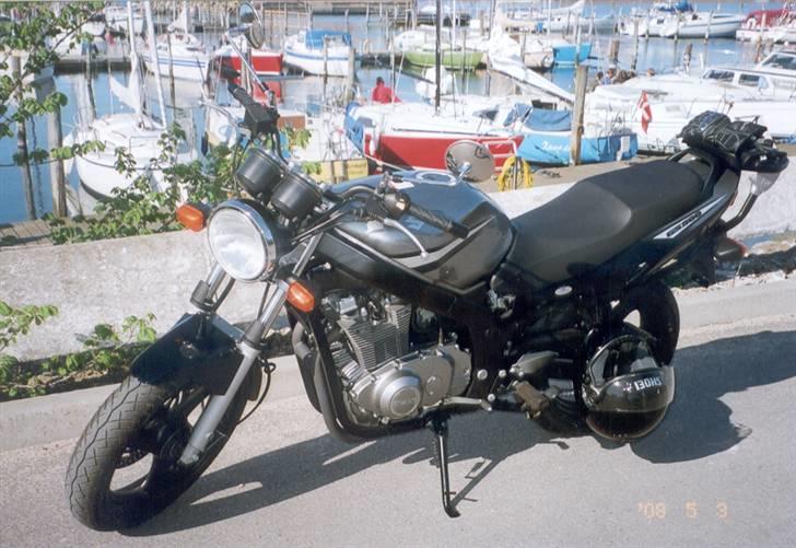 Suzuki GS 500 K7 - Ved Thisted lystbådehavn billede 1